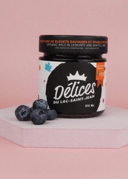 Biologische jam wilde bosbes en ahorn, ambachtelijke smeer Canada Lac Saint-Jean fruit