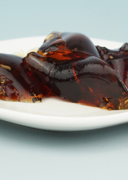 Canadian maple jelly