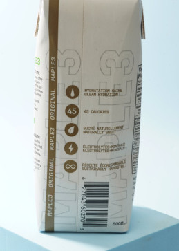 Gedetailleerd etiket van Maple 3 biologisch ahornwater, voedingswaarden en Canadese herkomst