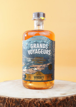 Grands Voyageurs Canadian whiskey liqueur with maple syrup