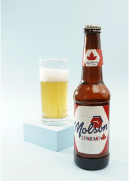 Cerveza canadiense Molson...