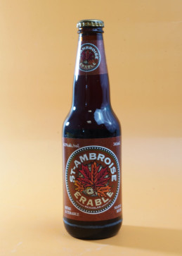 Bottiglia di Birra St-Ambroise all'acero McAuslan, ale ambrata del Quebec con sciroppo d'acero