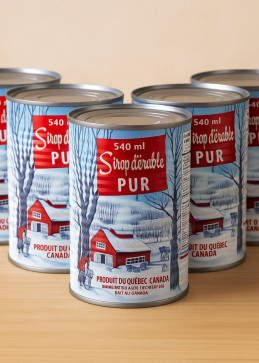Confezione 5 lattine di sciroppo d'acero ambrato puro 540 ml, etichetta canadese con scena invernale e capanna