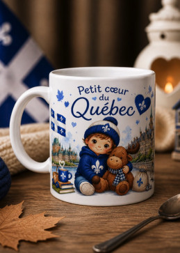 Mug céramique Petit Cœur du Québec avec enfant en tuque et orignal en peluche, fleur de lys