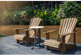 Comparatif : fauteuil Adirondack haut de gamme vs modèles économiques