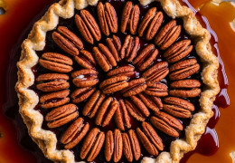 Torta di noci pecan all'acero