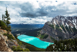 Everything you need to know about Lake Louise and its surrounding mountains