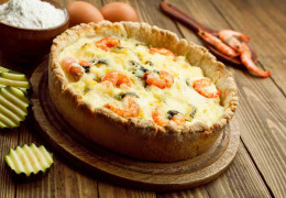 Canadian dinner of Gaspésie quiche with northern shrimp